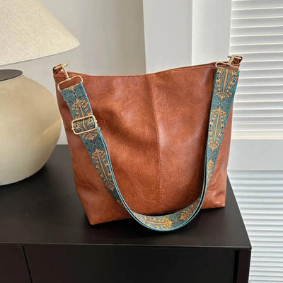 Chelsey’s Vintage Charm |  Skórzana torba na ramię