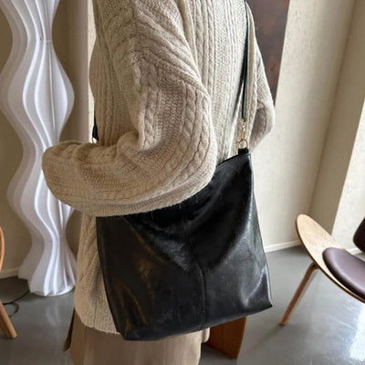 Chelsey’s Vintage Charm |  Skórzana torba na ramię